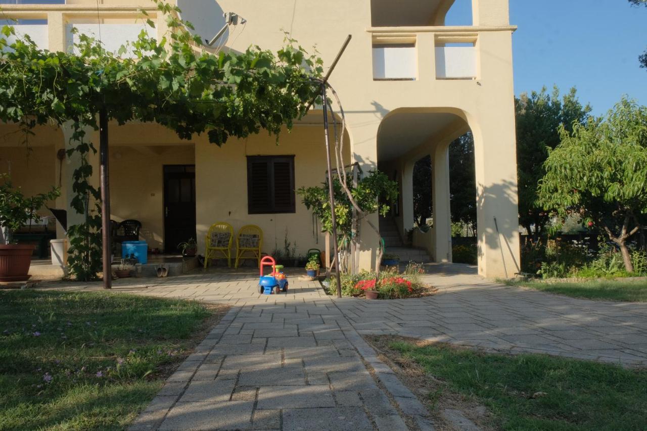 Apartmani Bosiljka Nin Buitenkant foto