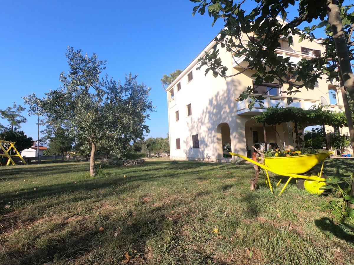 Apartmani Bosiljka Nin Buitenkant foto