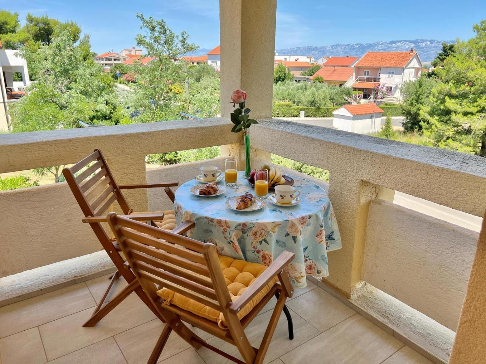 Apartmani Bosiljka Nin Buitenkant foto